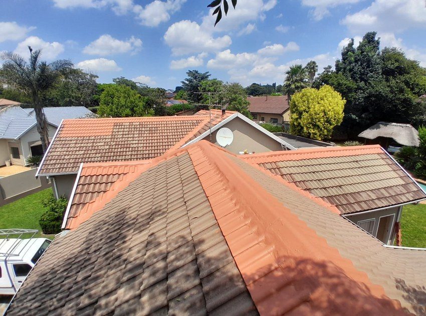 Tile Roof Painting project photo 7